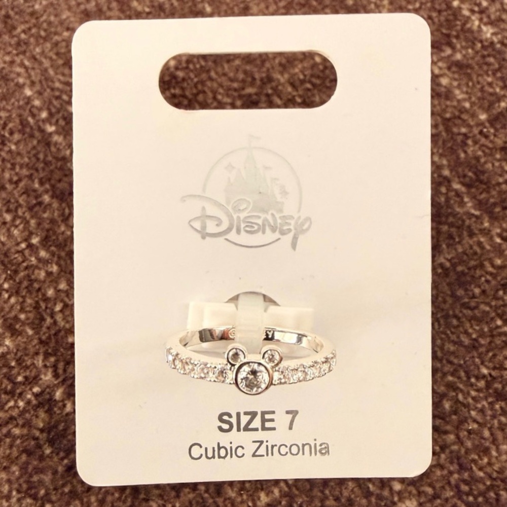 Disney Silver Cubic Zirconia Ring Size 7 - Picture 2 of 4